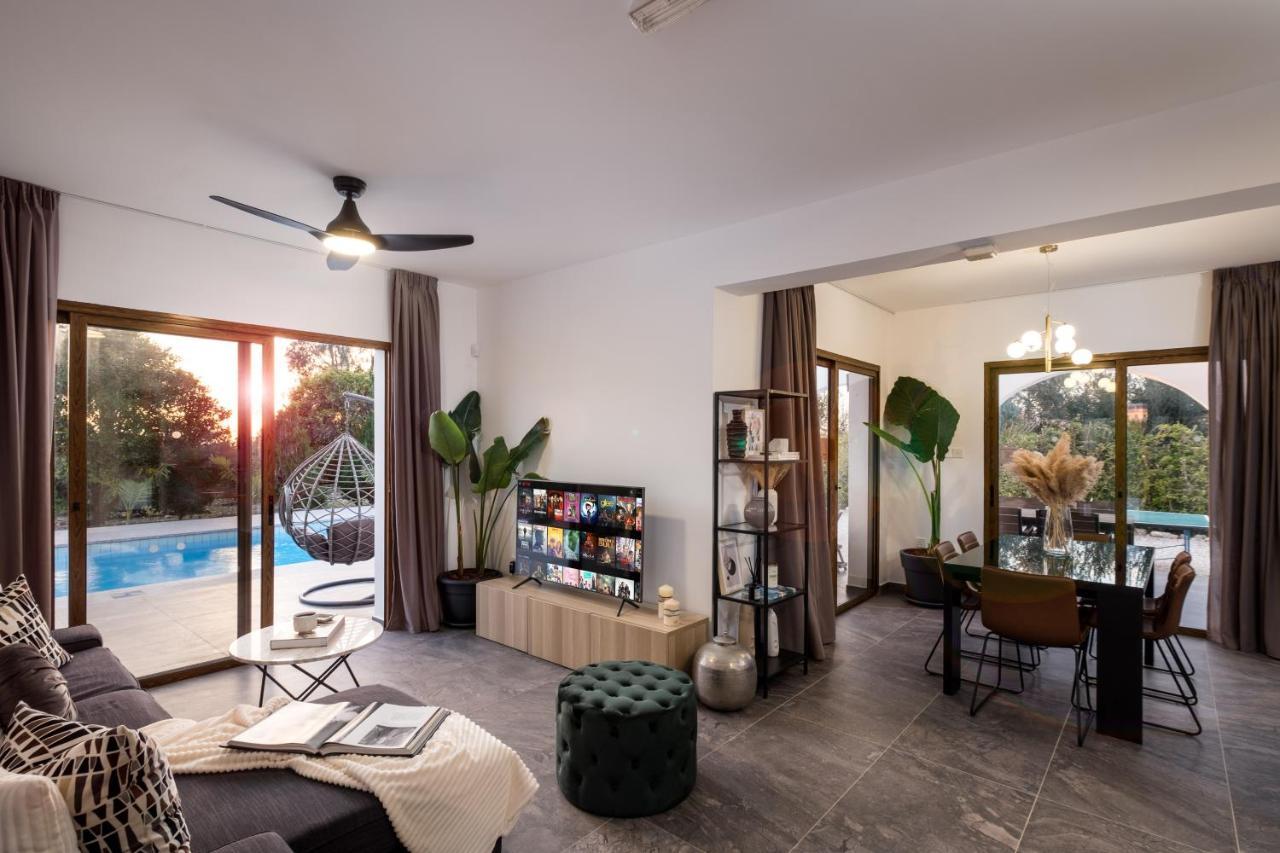 Cocoon Luxury Villa In Coral Bay-3 Min To Beach Пейя Экстерьер фото