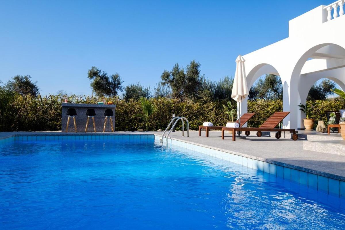 Cocoon Luxury Villa In Coral Bay-3 Min To Beach Пейя Экстерьер фото